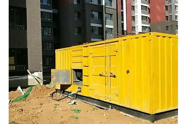 鲁甸发电机租赁中燃油压力过低会对发动机的哪些部件造成损坏？