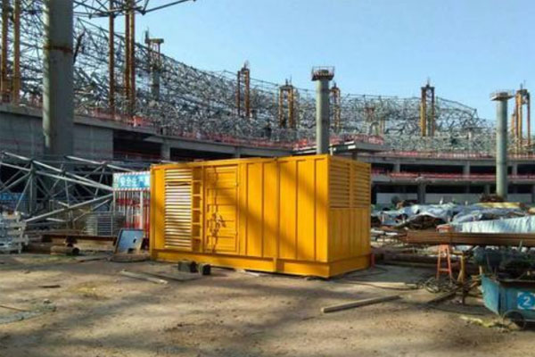 鲁甸发电机出租如何判断空气滤清器是否需要更换？