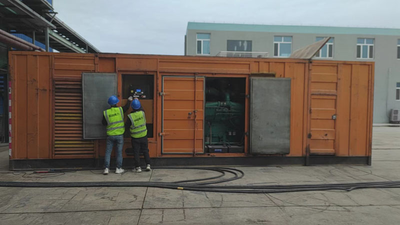 鲁甸如何检查柴油发电机组的机油油位?